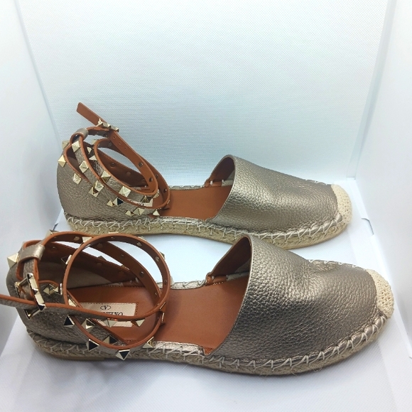 Valentino Rockstud Skin Metallic Wrap Around Stud Ankle Strap Espadrille Flat 40 - Picture 1 of 16